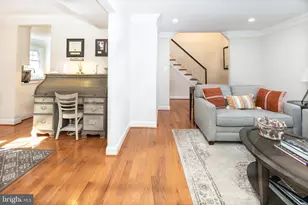 9813 Fosbak Dr, Vienna, VA 22182 - Photo 7