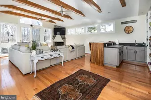 9813 Fosbak Dr, Vienna, VA 22182 - Photo 17