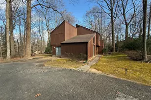 11704 Foxvale Ct, Oakton, VA 22124 - Photo 3