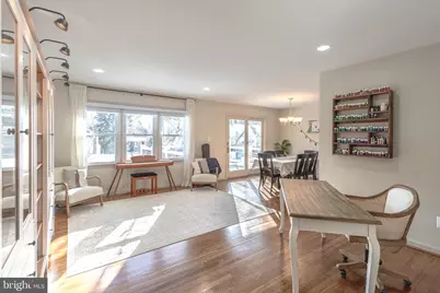 8513 Braeburn Drive, Annandale, VA 22003 - Photo 19