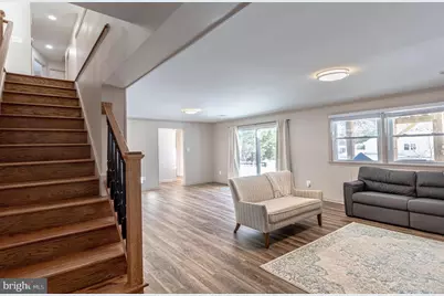 8513 Braeburn Drive, Annandale, VA 22003 - Photo 27