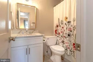 8513 Braeburn Dr, Annandale, VA 22003 - Photo 11