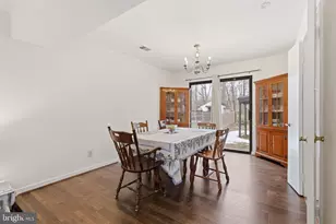 6921 Deer Run Dr, Alexandria, VA 22306 - Photo 13