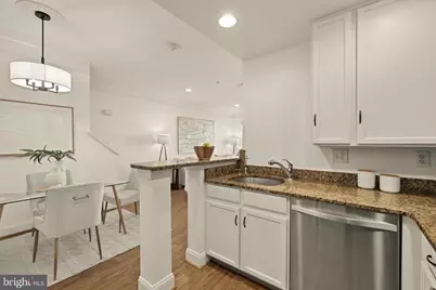 8093 Gatehouse Road #2, Falls Church, VA 22042 - Photo 15