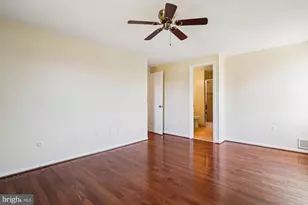 12179 Queens Brigade Dr, Fairfax, VA 22030 - Photo 29