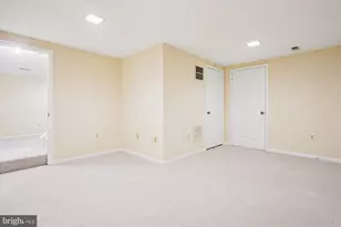 12179 Queens Brigade Dr, Fairfax, VA 22030 - Photo 41