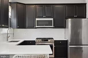 2118 Capstone Cir, Herndon, VA 20170 - Photo 19