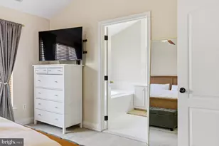 2118 Capstone Cir, Herndon, VA 20170 - Photo 43