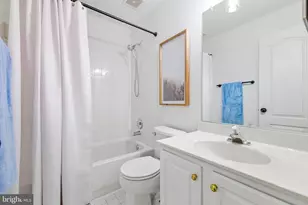 2118 Capstone Cir, Herndon, VA 20170 - Photo 35