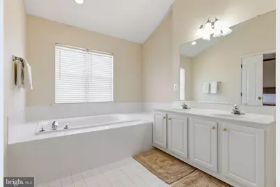 2118 Capstone Circle, Herndon, VA 20170 - Photo 45