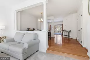 2118 Capstone Cir, Herndon, VA 20170 - Photo 11