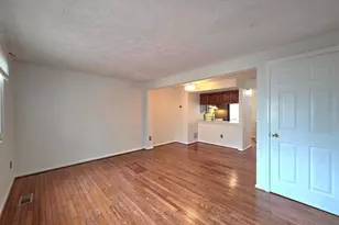 8568 Koluder Ct, Lorton, VA 22079 - Photo 9