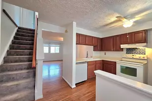 8568 Koluder Ct, Lorton, VA 22079 - Photo 3