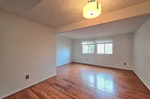 8568 Koluder Ct, Lorton, VA 22079 - Photo 7