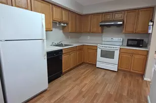 5510 La Cross Ct, Fairfax, VA 22032 - Photo 3