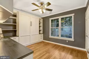 12851 Fair Briar Ln, Fairfax, VA 22033 - Photo 19