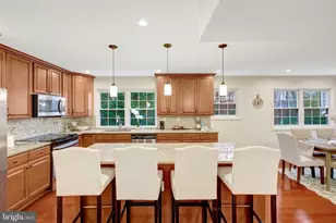 1827 Post Oak Trail, Reston, VA 20191 - Photo 9