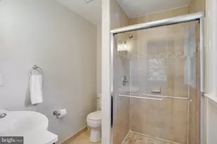 3300 Prince William Dr, Fairfax, VA 22031 - Photo 29