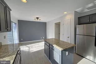 1191 Cypress Tree Pl, Herndon, VA 20170 - Photo 5