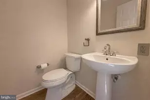 1191 Cypress Tree Pl, Herndon, VA 20170 - Photo 9