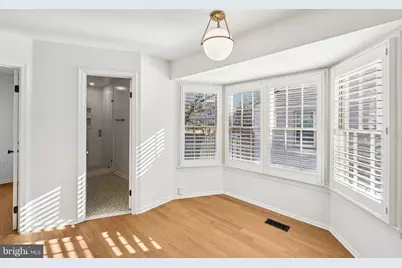 6347 Chimney Wood Court, Alexandria, VA 22306 - Photo 9