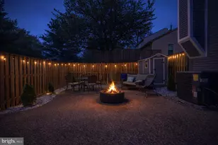 6347 Chimney Wood Ct, Alexandria, VA 22306 - Photo 11