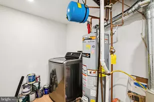 6347 Chimney Wood Ct, Alexandria, VA 22306 - Photo 15