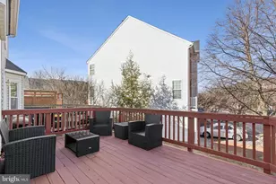 2558 James Monroe Cir, Herndon, VA 20171 - Photo 27