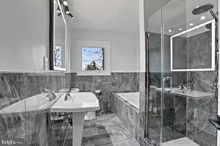 3906 Ridge Rd, Annandale, VA 22003 - Photo 13