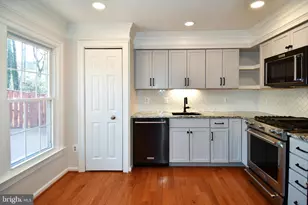 3891 Mohr Oak Ct, Fairfax, VA 22033 - Photo 17