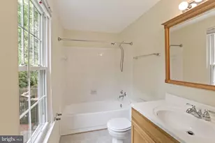 9938 Wood Wren Ct, Fairfax, VA 22032 - Photo 13