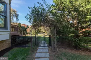 1411 Woodhurst Blvd, McLean, VA 22102 - Photo 91