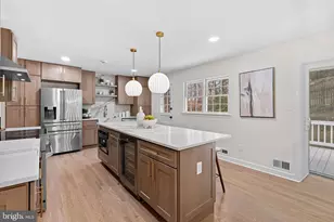 3313 Mill Springs Dr, Fairfax, VA 22031 - Photo 21