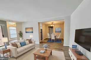 3322 Woodburn Village Dr, Annandale, VA 22003 - Photo 3