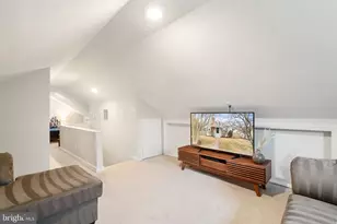 2916 Brook Dr, Falls Church, VA 22042 - Photo 25