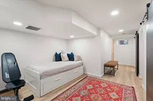 2916 Brook Dr, Falls Church, VA 22042 - Photo 27