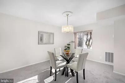 8380 Greensboro Drive #221, McLean, VA 22102 - Photo 5