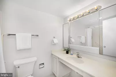 8380 Greensboro Drive #221, McLean, VA 22102 - Photo 23