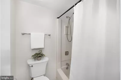 8380 Greensboro Drive #221, McLean, VA 22102 - Photo 15