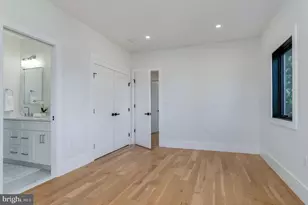 6818 Barrett Rd, Falls Church, VA 22042 - Photo 51