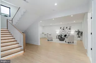 6818 Barrett Rd, Falls Church, VA 22042 - Photo 55