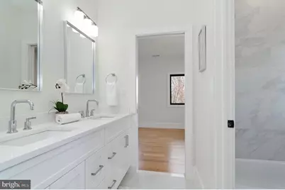 6818 Barrett Road, Falls Church, VA 22042 - Photo 47