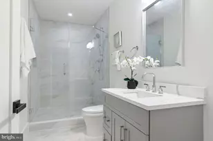 6818 Barrett Rd, Falls Church, VA 22042 - Photo 63