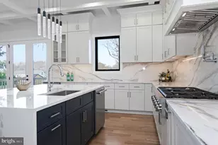 6818 Barrett Rd, Falls Church, VA 22042 - Photo 21