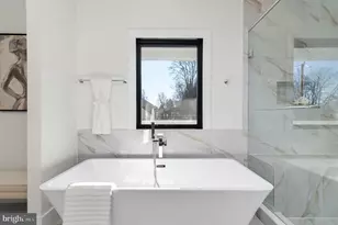 6818 Barrett Rd, Falls Church, VA 22042 - Photo 33