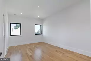 6818 Barrett Rd, Falls Church, VA 22042 - Photo 45