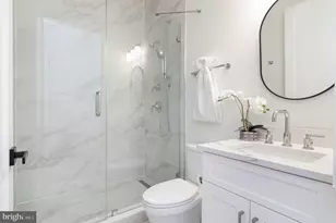 6818 Barrett Rd, Falls Church, VA 22042 - Photo 7