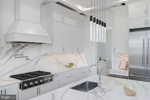 6818 Barrett Rd, Falls Church, VA 22042 - Photo 23