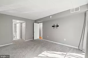 11566 Rolling Green Ct, Reston, VA 20191 - Photo 15