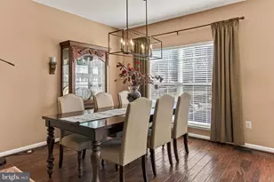 8445 Carmela Cir, Springfield, VA 22153 - Photo 15